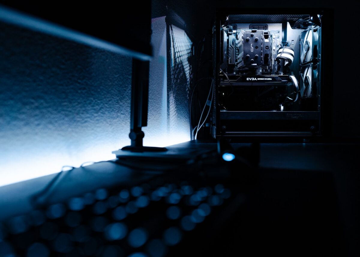 test corsair rm chiffres récents derrière